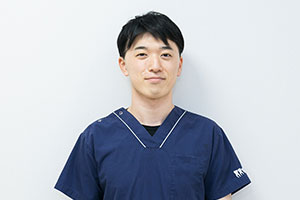 枝澤 祐馬 歯科医師